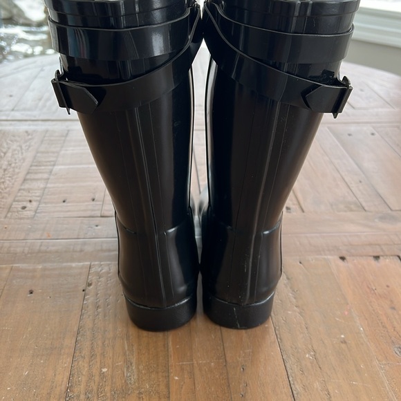 Hunter refined back strap Wellington short boots - Picture 6 of 11
